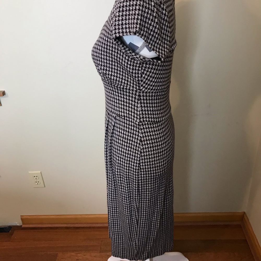 Banana Republic brown houndstooth stretch dress - Picture 2 of 4